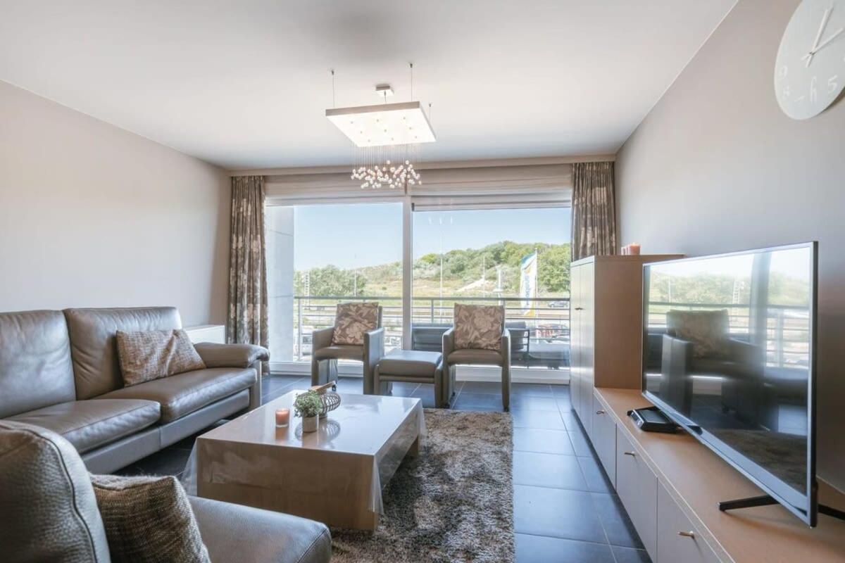 Huswell - Bright Apartment With Parking Near The Beach ブレーデネ エクステリア 写真