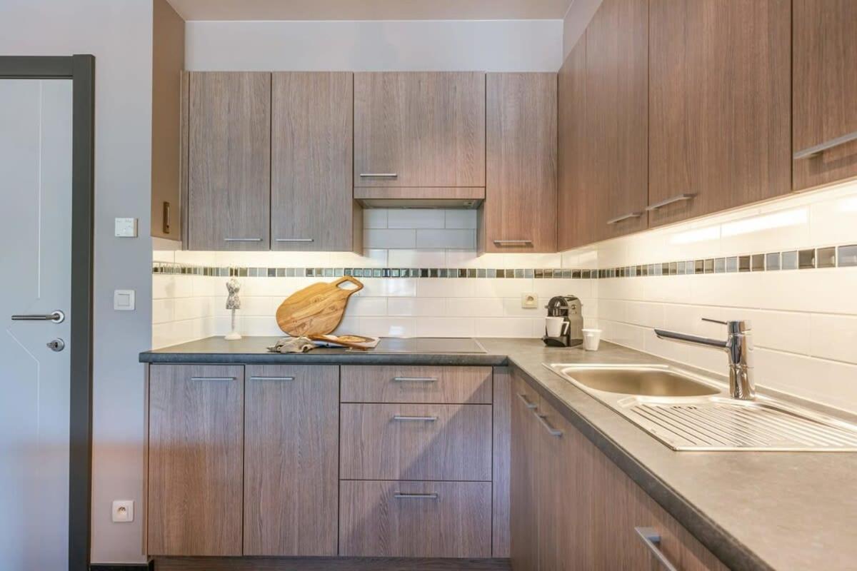 Huswell - Bright Apartment With Parking Near The Beach ブレーデネ エクステリア 写真