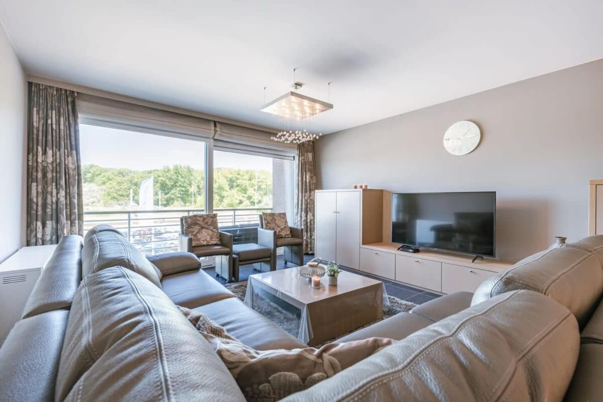Huswell - Bright Apartment With Parking Near The Beach ブレーデネ エクステリア 写真